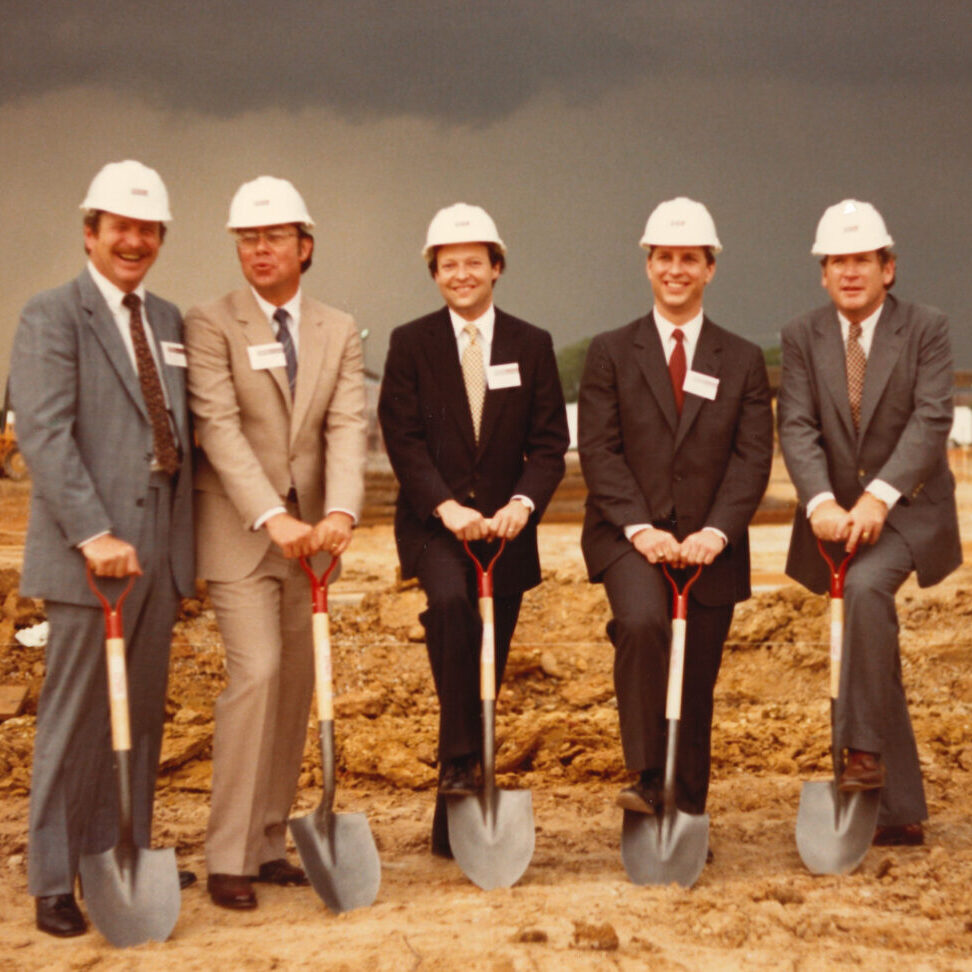08_Groundbreaking